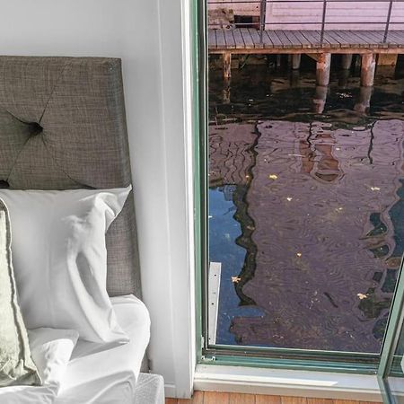 Ocean-View Haven: Take A Swim From Your Window! Берген Экстерьер фото